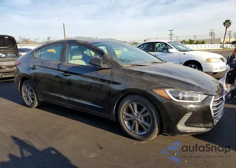 2017 Hyundai Elantra Se z USA, uszkodzony, nr VIN KMHD84LF6HU072693